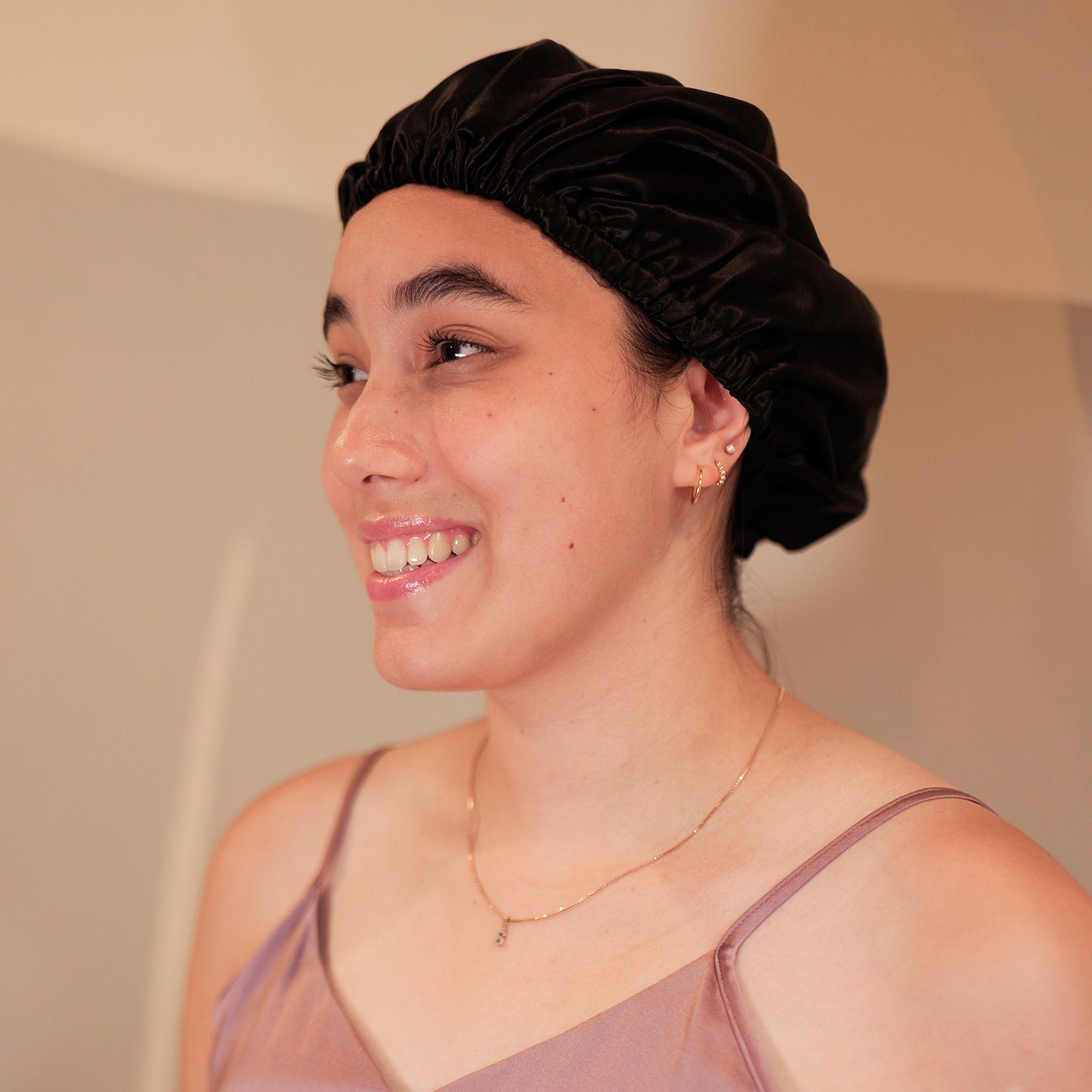 Pure Mulberry Silk Hair Bonnet Black | Single Layer with Adjustable Elastic | 100% Silk 22 Momme | Sleeping Bonnet Gift