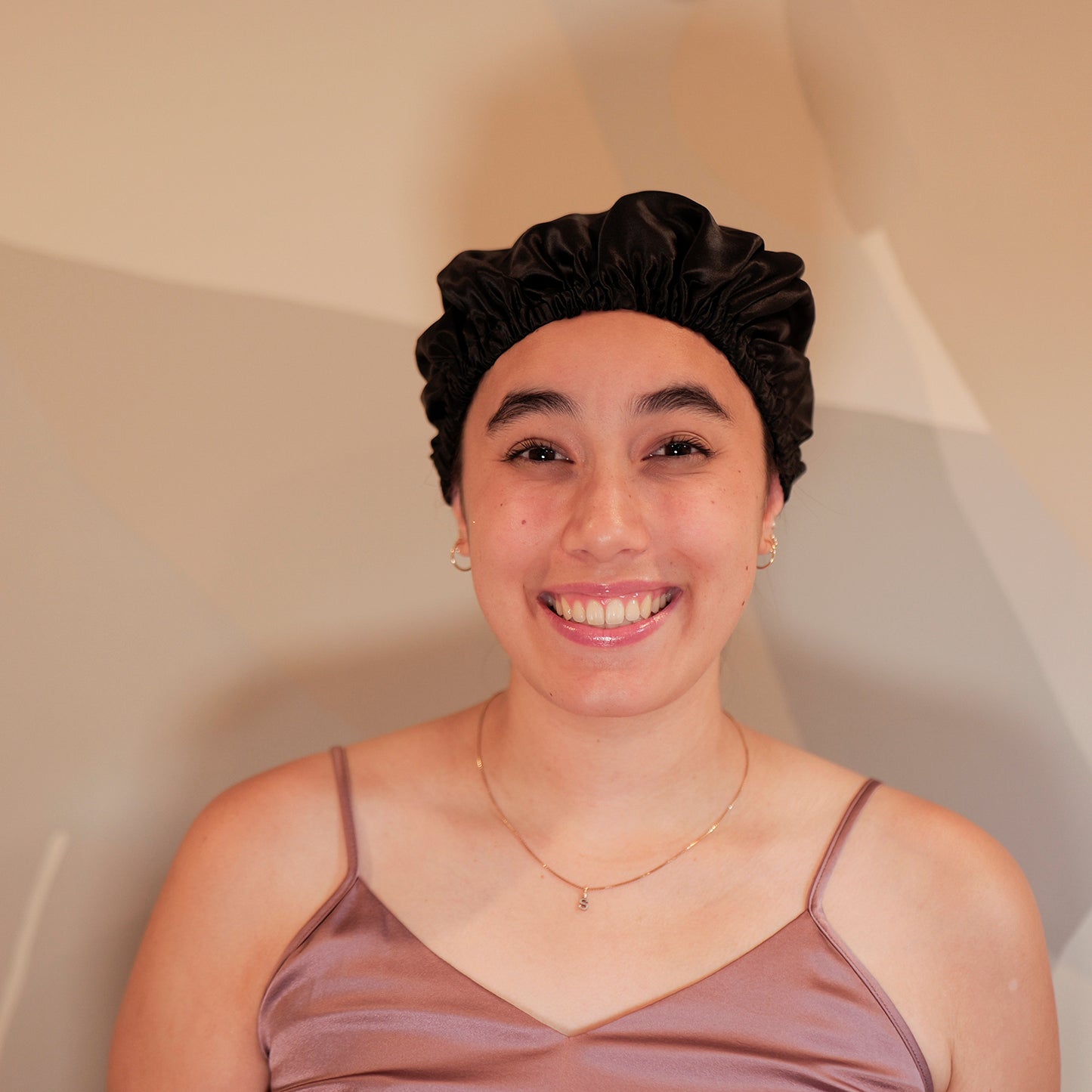 Pure Mulberry Silk Hair Bonnet Black | Single Layer with Adjustable Elastic | 100% Silk 22 Momme | Sleeping Bonnet Gift