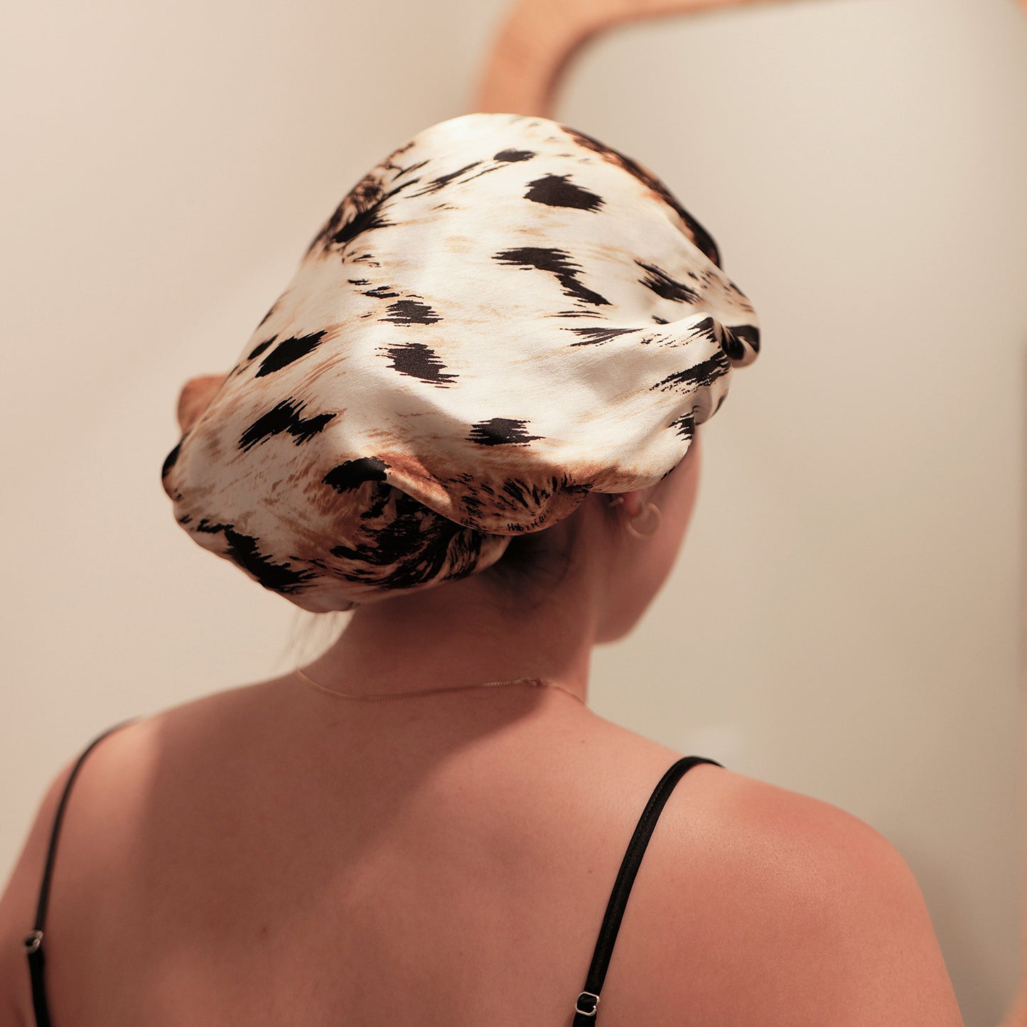 Pure Mulberry Silk Hair Bonnet Leopard | Double Layer Reversible with Silk Lining | Adjustable Elastic | 100% Silk 22 Momme | Night Bonnet Gift