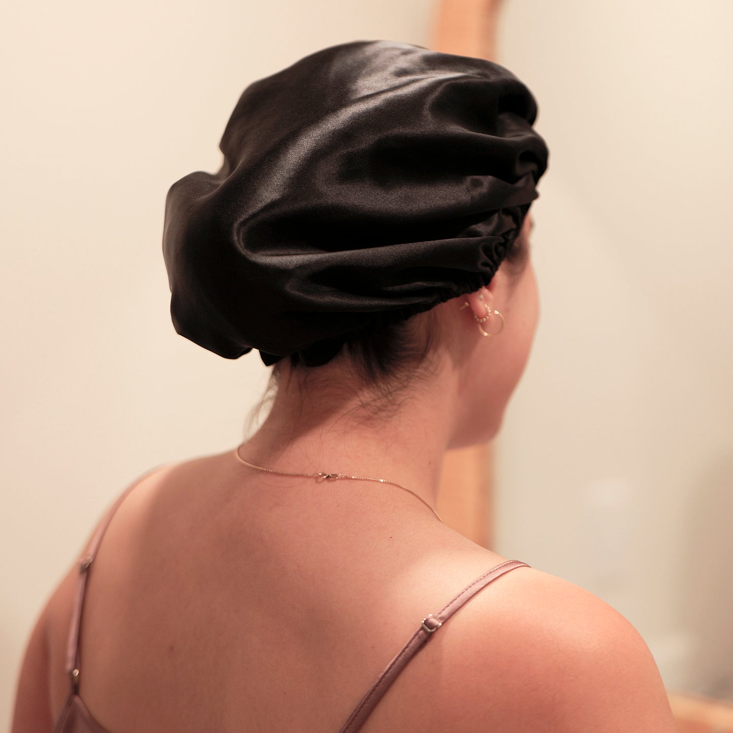 Pure Mulberry Silk Hair Bonnet Black | Single Layer with Adjustable Elastic | 100% Silk 22 Momme | Sleeping Bonnet Gift