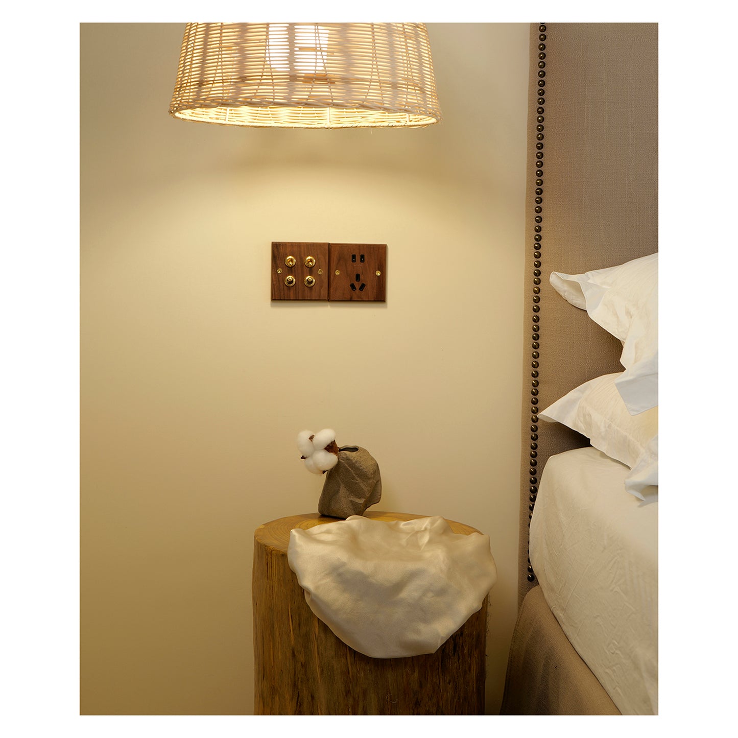 Pure Mulberry Silk Hair Bonnet Oatmeal | Single Layer with Adjustable Elastic | 100% Silk 22 Momme | Sleeping Bonnet Gift