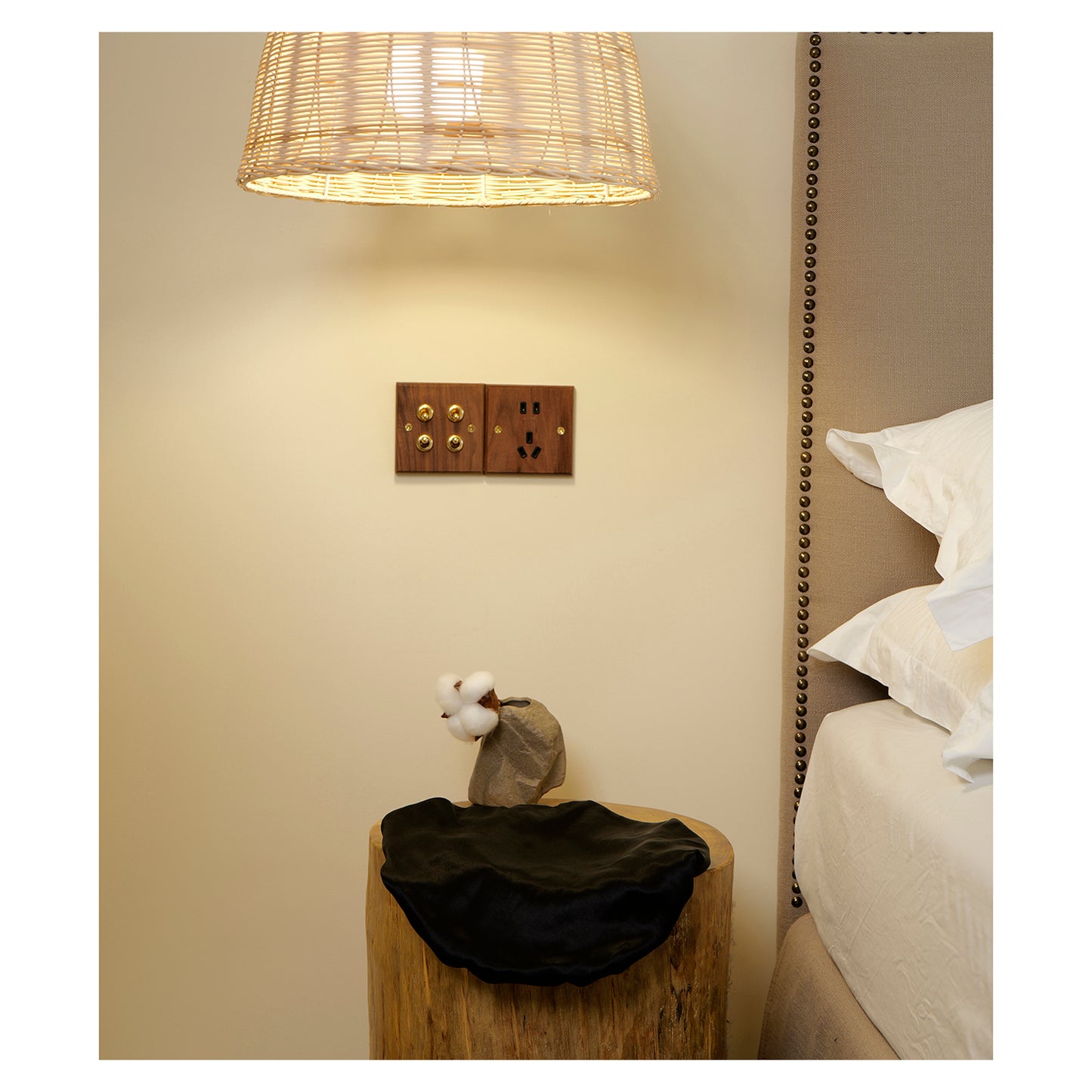 Pure Mulberry Silk Hair Bonnet Black | Single Layer with Adjustable Elastic | 100% Silk 22 Momme | Sleeping Bonnet Gift