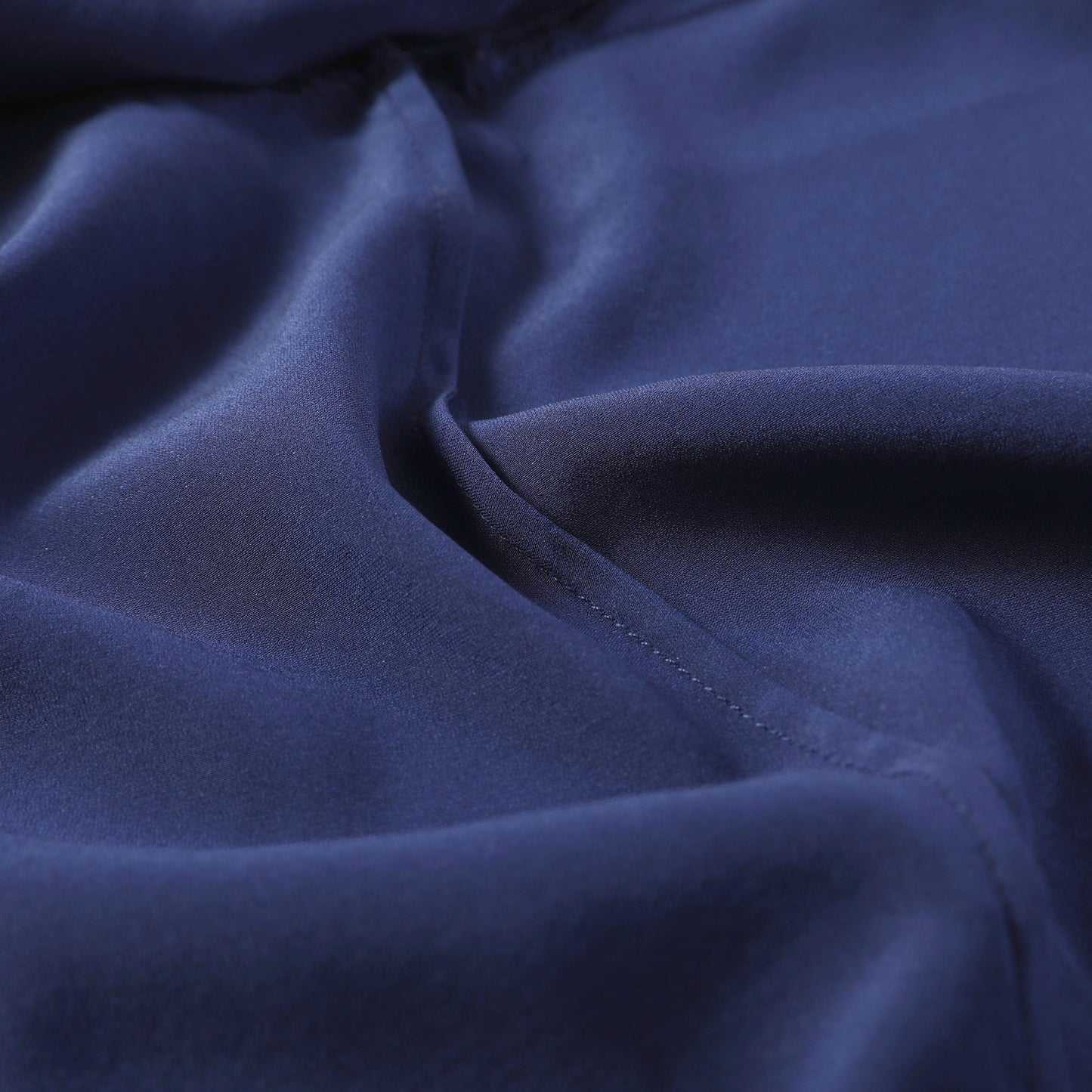 Pure Silk Long Sleeve Hoodie with Pockets | Elio | 22 Momme Silk Charmeuse