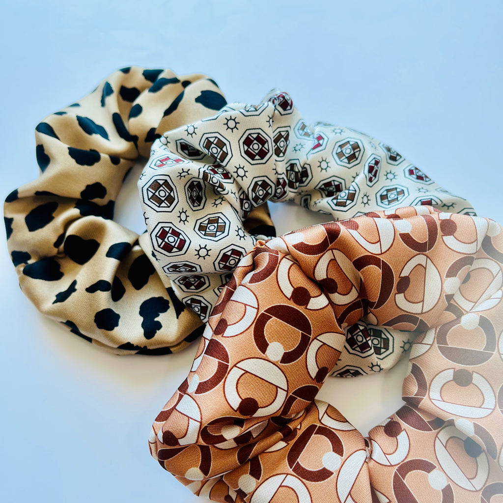 Pure Mulberry Silk French Scrunchie | Classic Cheetah | 2 inch | 21 Momme | Brush Collection