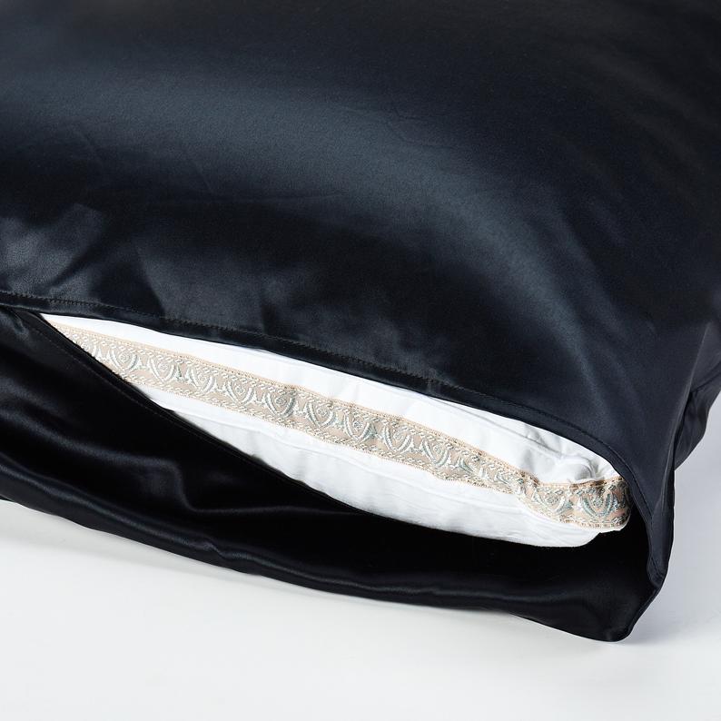 Black Pure Mulberry Silk Pillowcase | Standard, Queen & King | 22 Momme | Float Collection